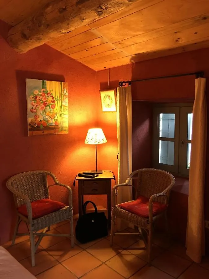 Couette-café Bed and Breakfast Le Petit Mas à Vogue